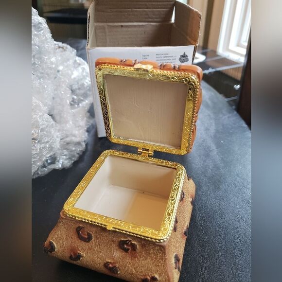 NIB Trinket Box - Picture 5 of 9